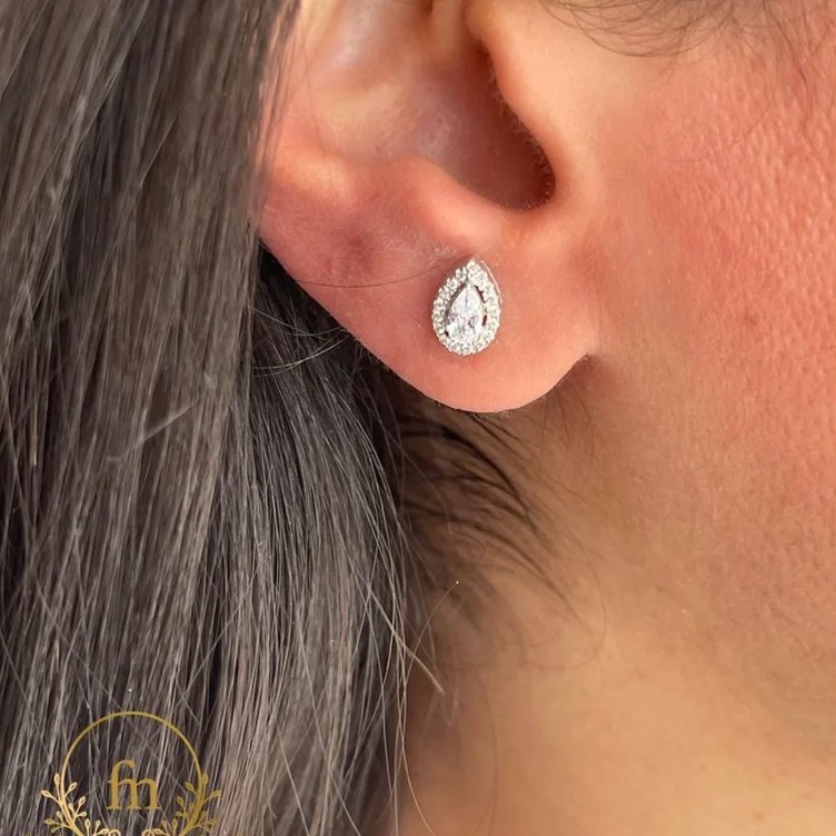Oval zircon stone silver earrings