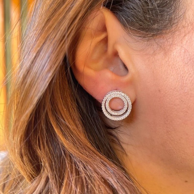 Connected round zircon stones earrings
