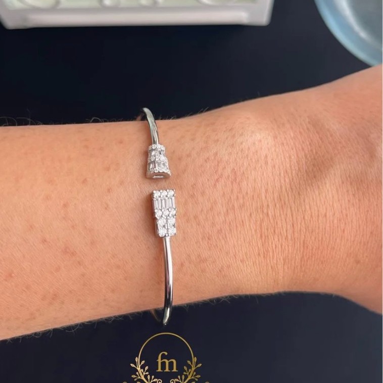 Two long pendants silver bangle