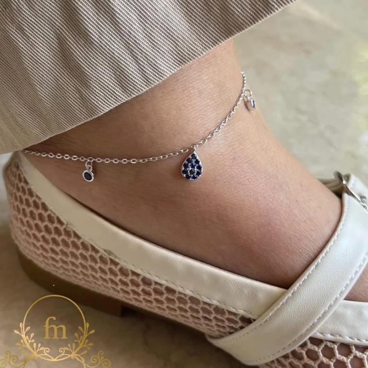 Blue oval stone silver anklet with side blue stones
