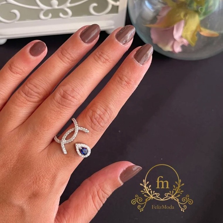 Blue eye silver ring with half circles free size