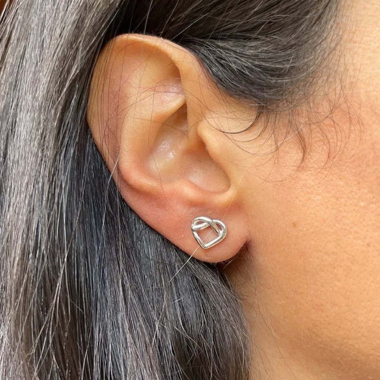 Plain heart silver earrings