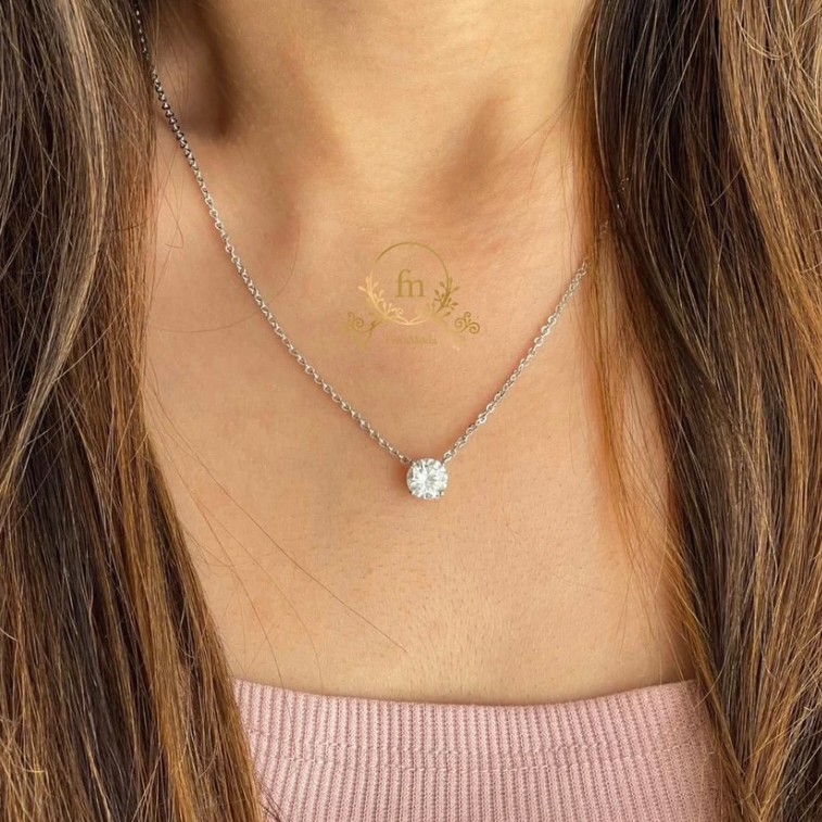 Zircon stone silver necklace